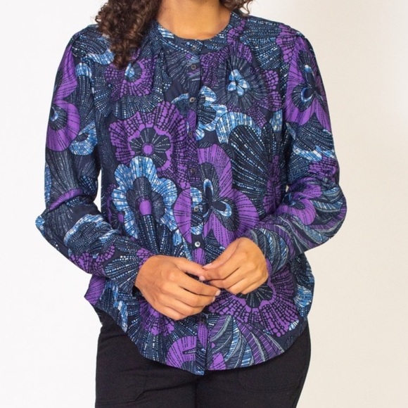 XiRENA Tops - XiRena Silk Cotton Hailey Print Blouse Long Sleeves Samll Quiet Luxury USA Made